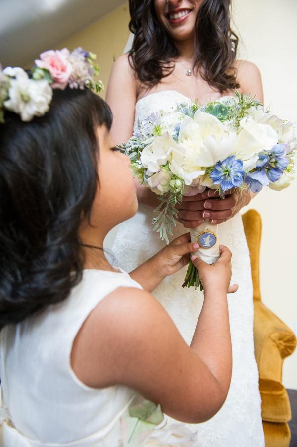 rustic-blue-and-white-wedding