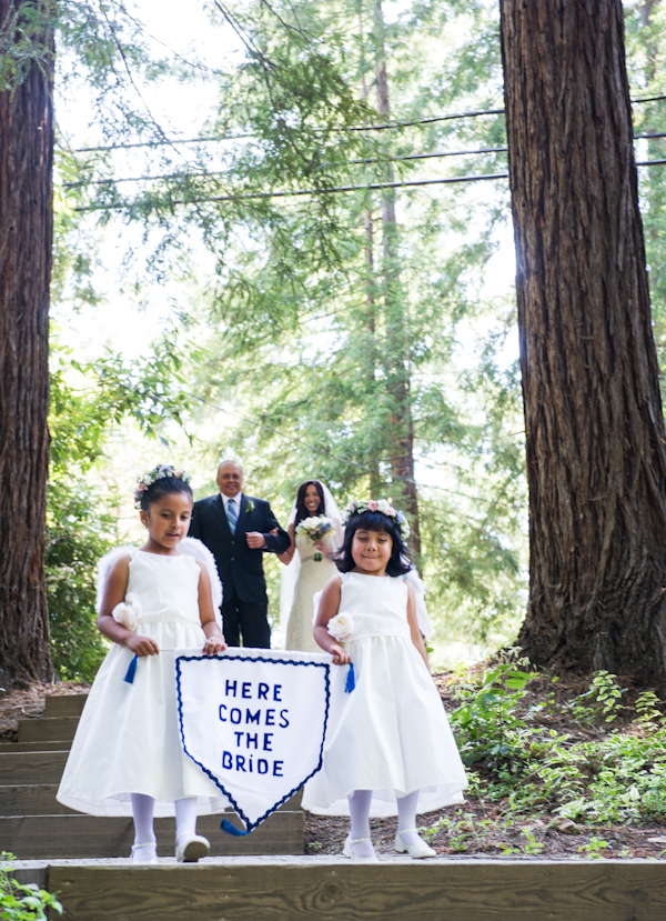 rustic-blue-and-white-wedding