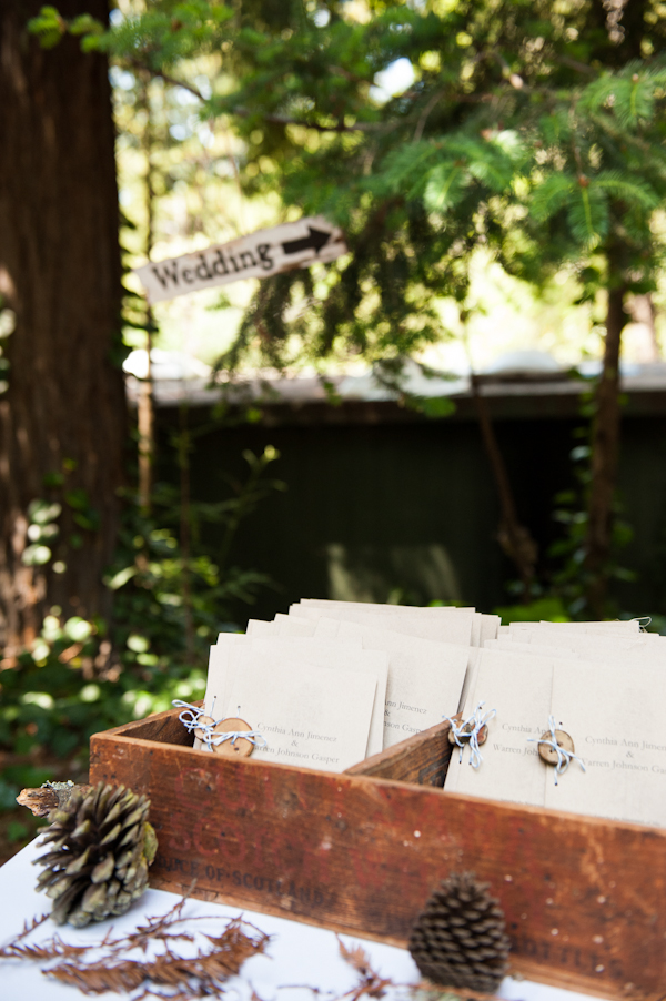 rustic-blue-and-white-wedding
