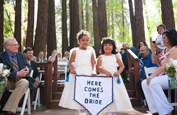 rustic-blue-and-white-wedding