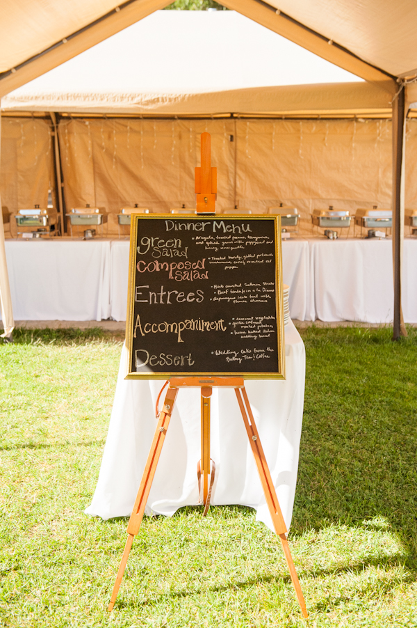 rustic-blue-and-white-wedding