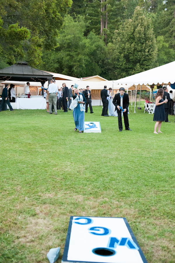 rustic-blue-and-white-wedding