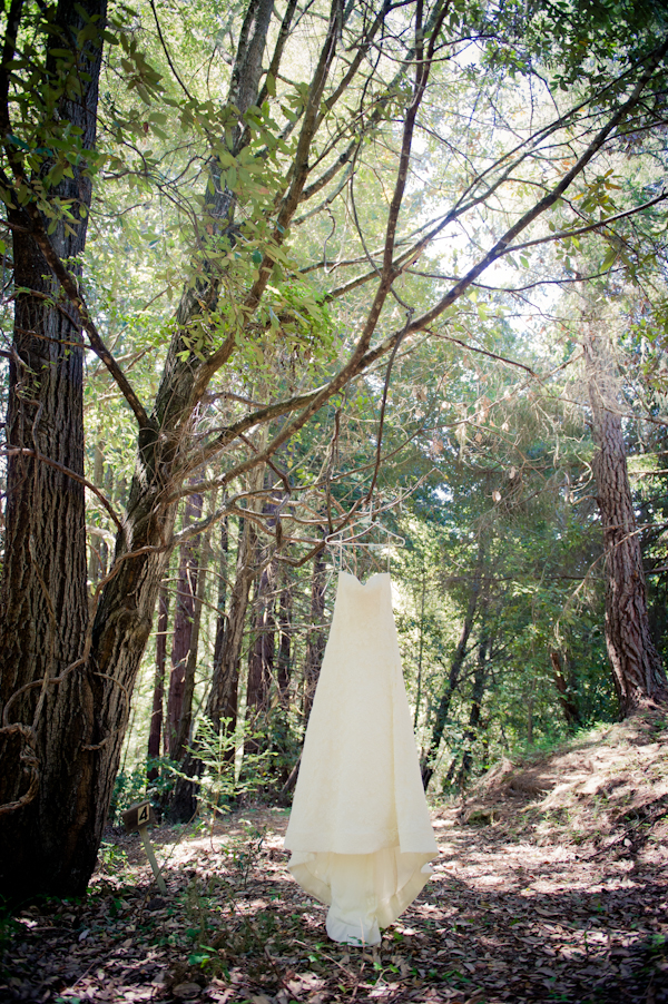 rustic-blue-and-white-wedding