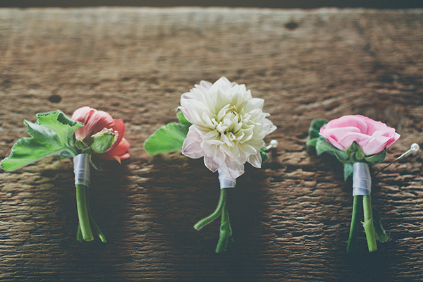 rustic-pink-wedding-at-three-points