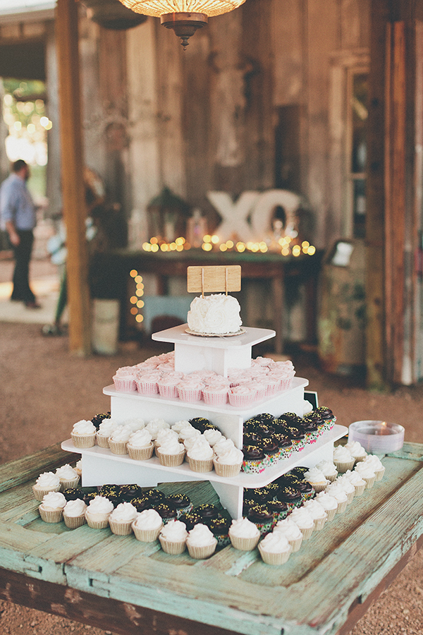rustic-pink-wedding-at-three-points