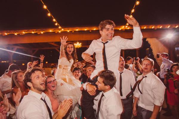 rustic-vintage-wedding-at-bates-nut-farm