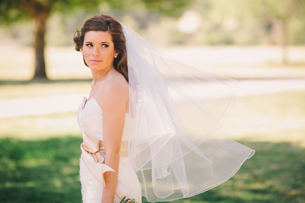 rustic-vintage-wedding-at-bates-nut-farm