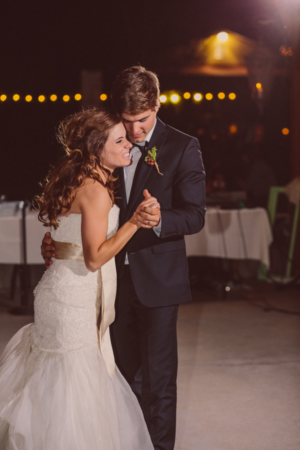 rustic-vintage-wedding-at-bates-nut-farm