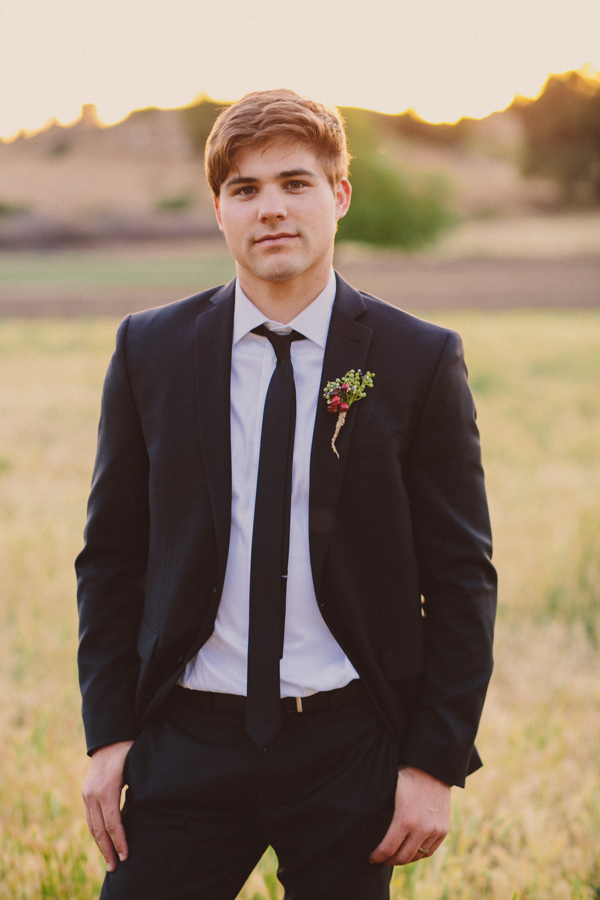 rustic-vintage-wedding-at-bates-nut-farm