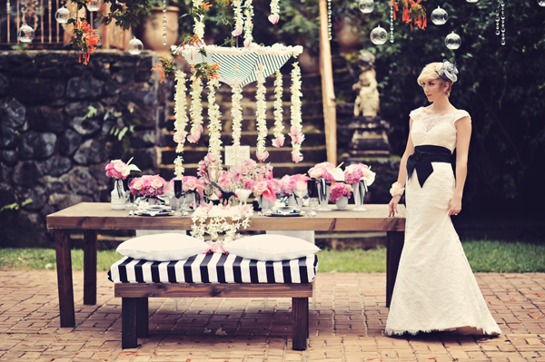 vintage-pink-and-black-wedding