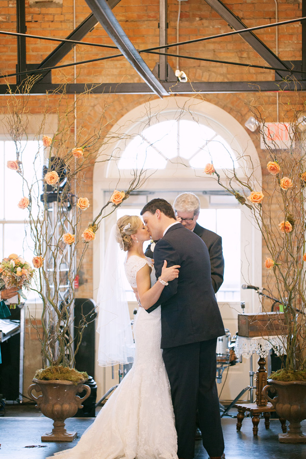 wedding-at-the-filter-building-full-of