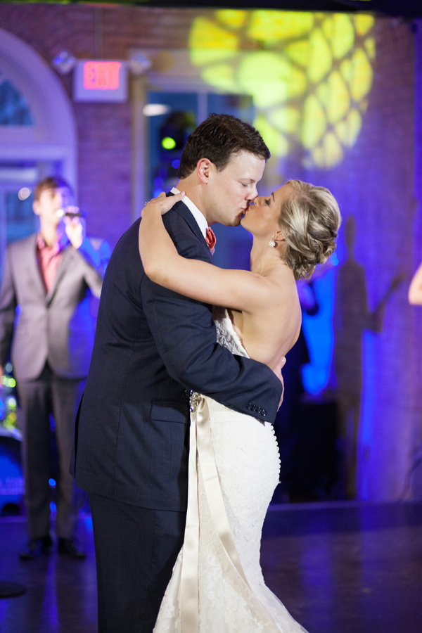 wedding-at-the-filter-building-full-of