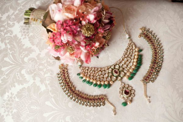 bollywood-wedding-inspiration-in-pink