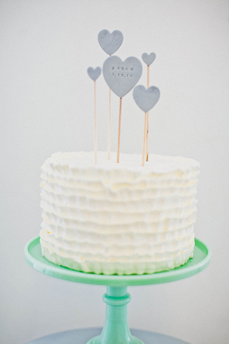 cake-stands-and-cake-toppers-from-your