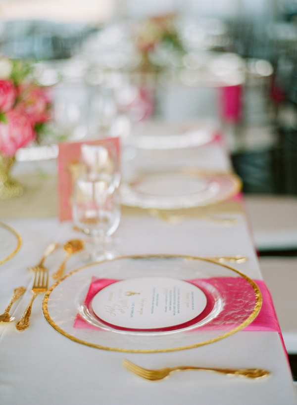 classy-beach-wedding-in-pink-and-gold