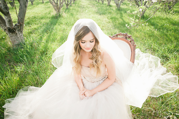 elegant-vintage-wedding-inspiration-at