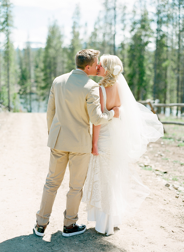 elegantly-rustic-wedding-at-devil-s