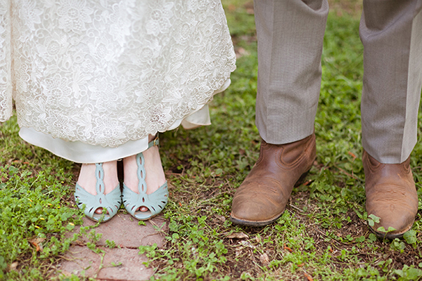mint-and-yellow-dance-hall-wedding
