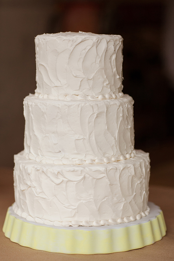mint-and-yellow-dance-hall-wedding