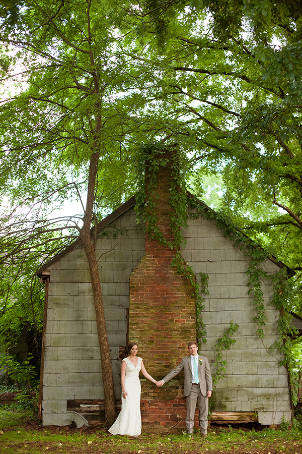 mint-and-yellow-dance-hall-wedding