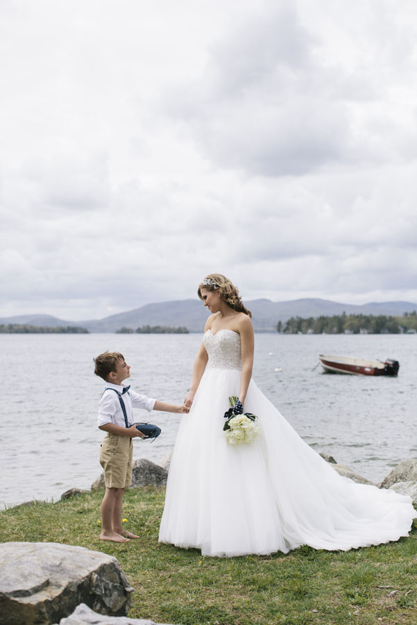 nautical-lakeside-wedding-inspiration