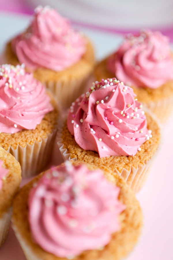 pink-and-mint-cake-table-ideas