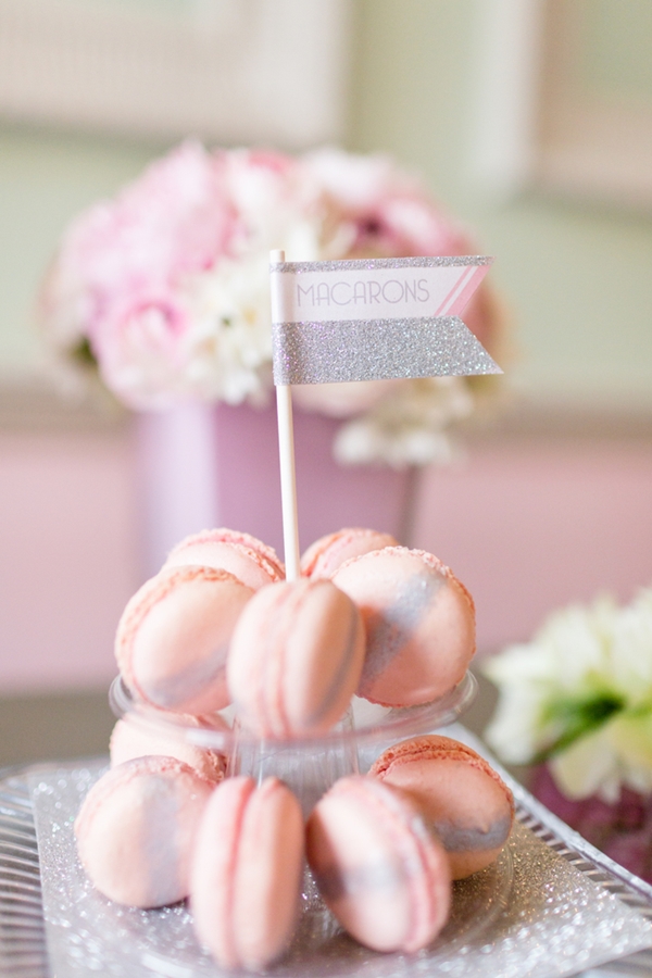 pink-and-silver-chevron-cake-table-ideas