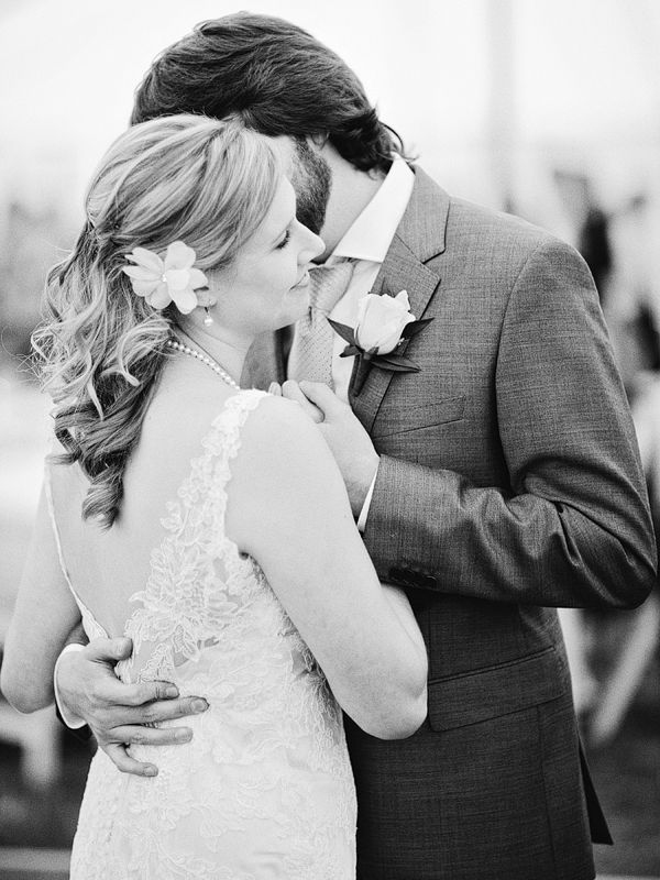 relaxed-georgia-backyard-wedding