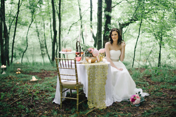 romantic-forest-wedding-inspiration