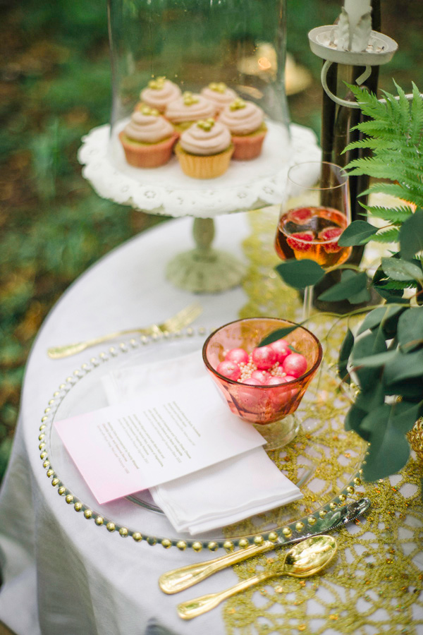 romantic-forest-wedding-inspiration