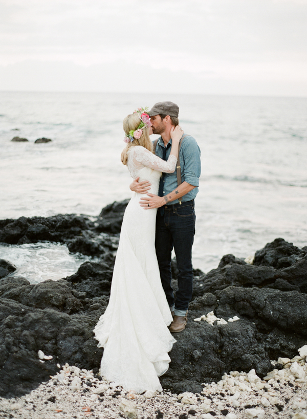 rustic-bohemian-elopement-in-hawaii