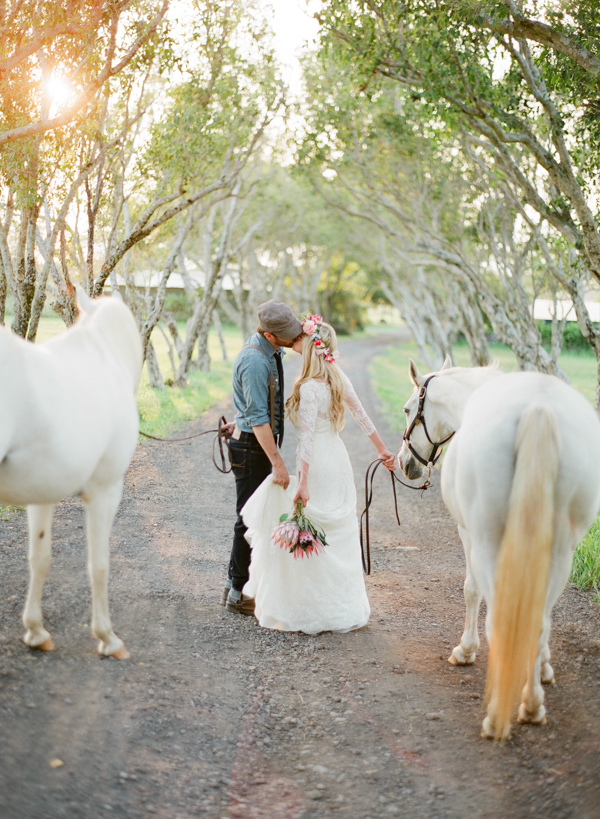 rustic-bohemian-elopement-in-hawaii