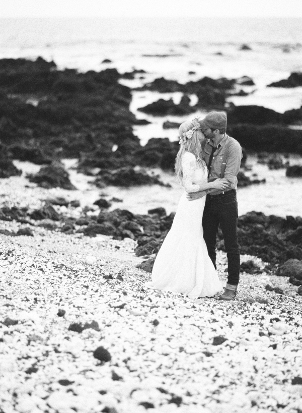 rustic-bohemian-elopement-in-hawaii