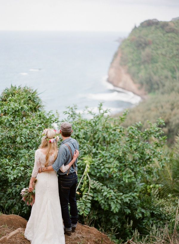 rustic-bohemian-elopement-in-hawaii