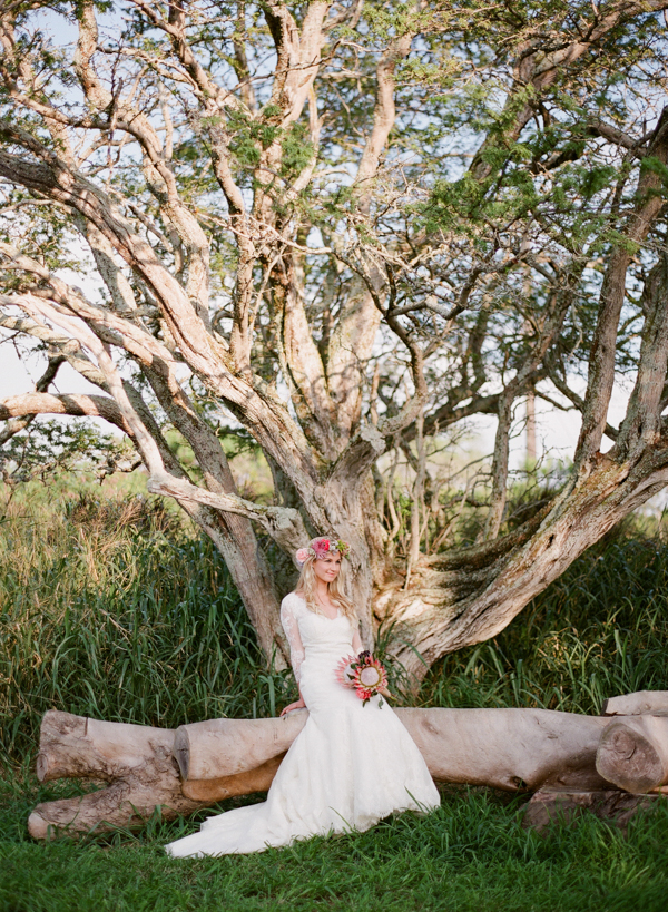rustic-bohemian-elopement-in-hawaii
