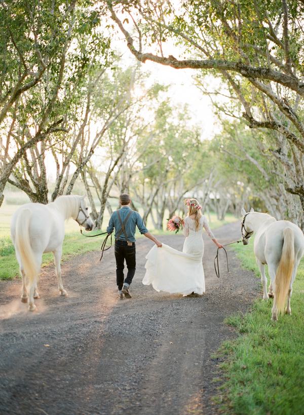 rustic-bohemian-elopement-in-hawaii