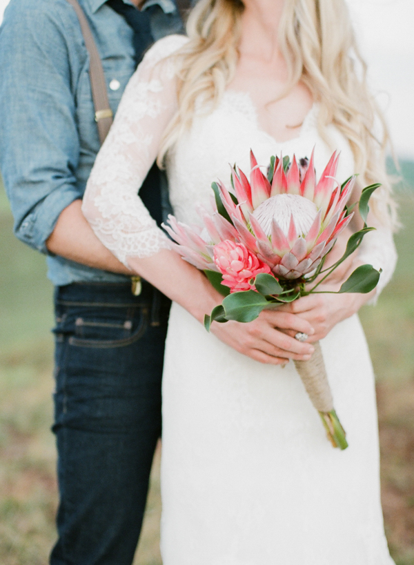 rustic-bohemian-elopement-in-hawaii