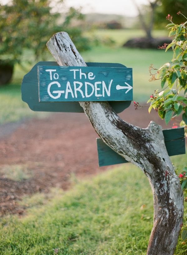 rustic-bohemian-elopement-in-hawaii