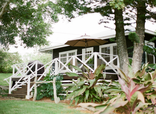 rustic-bohemian-elopement-in-hawaii