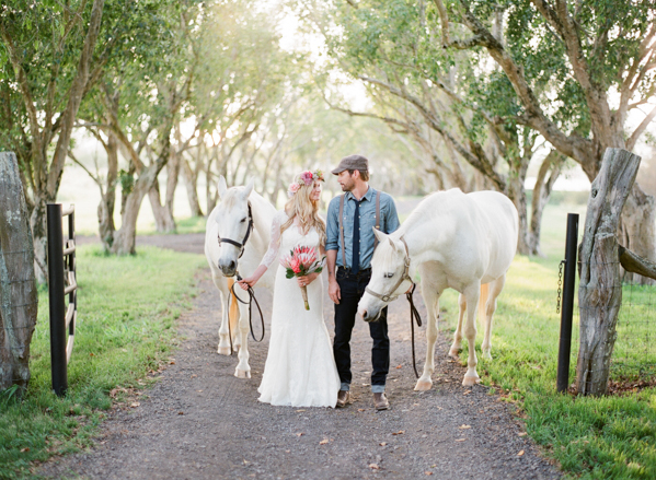 rustic-bohemian-elopement-in-hawaii