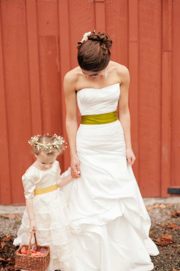 rustic-chic-wedding-at-pickering-barn