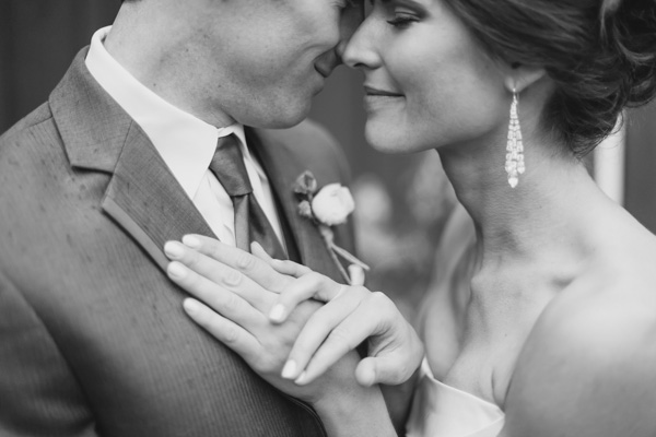 rustic-chic-wedding-at-pickering-barn