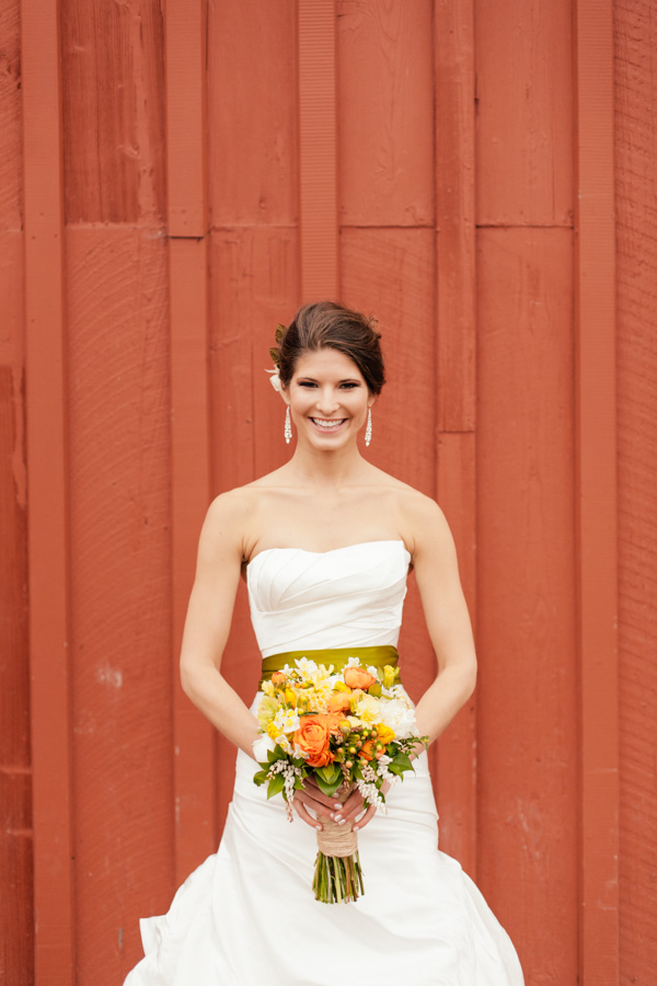 rustic-chic-wedding-at-pickering-barn