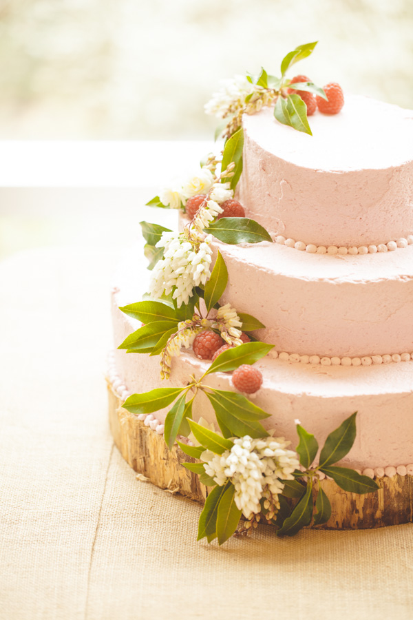 rustic-chic-wedding-at-pickering-barn
