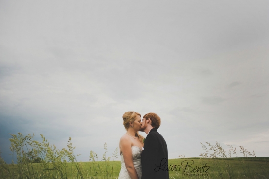 maryville mo, st  joseph mo wedding photographer, laura benitz photography, rustic wedding decor, country wedding inspiration, wedding portraits