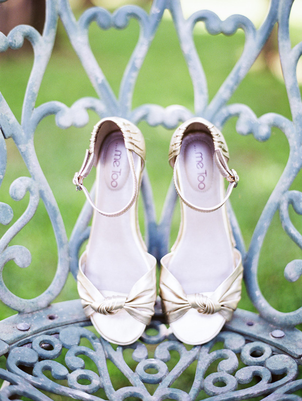 rustic-wedding-at-cedar-bend
