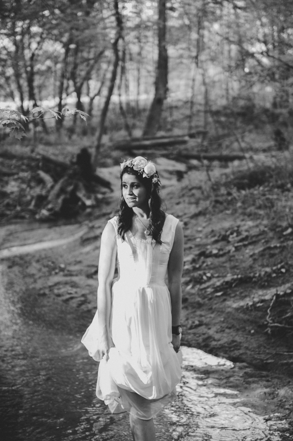springtime-woodland-wedding-inspiration
