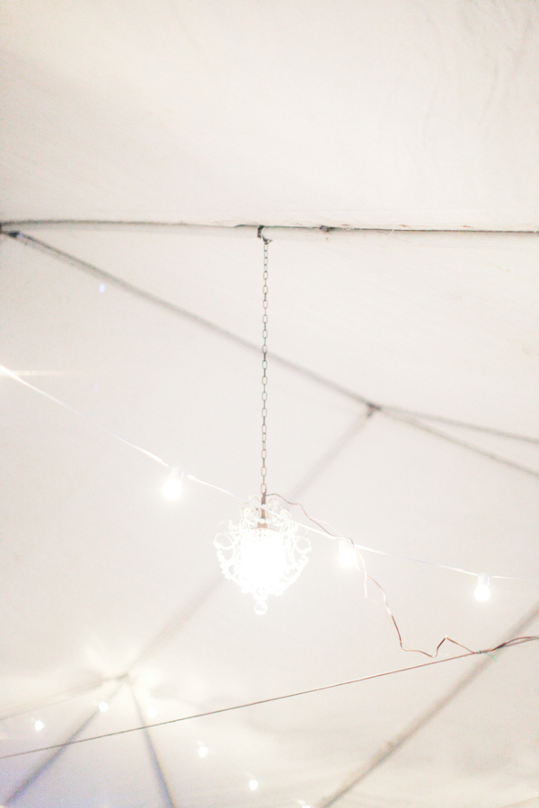 vintage-backyard-wedding