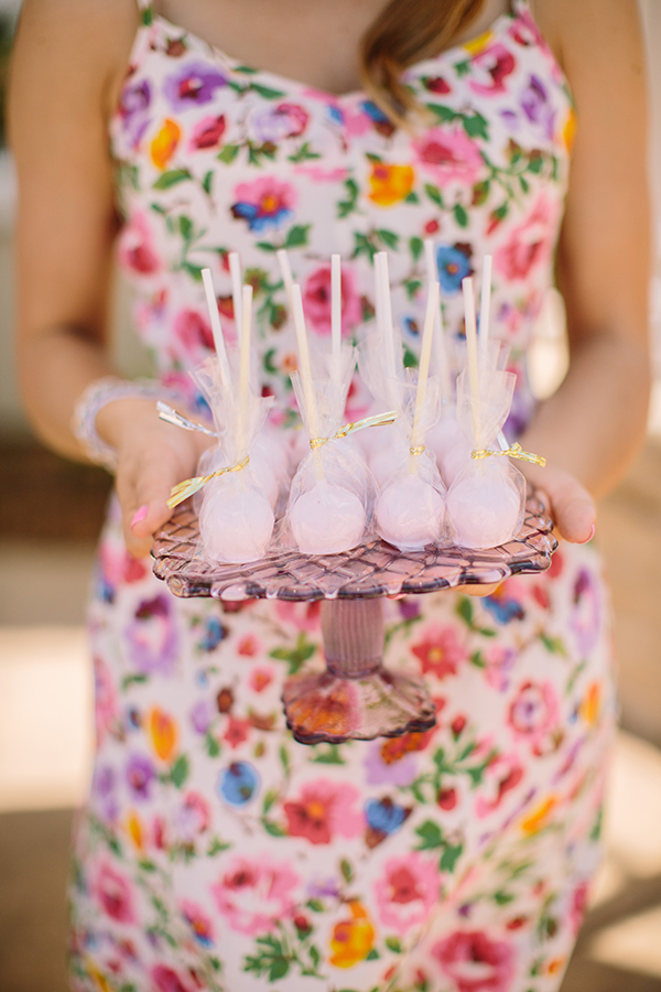 backyard-bridal-shower-in-peach-and-gold