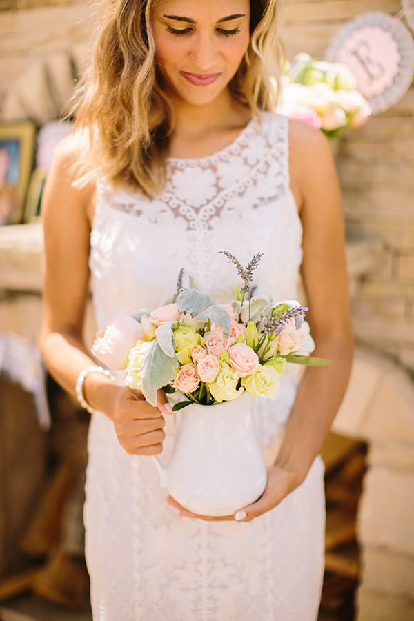 backyard-bridal-shower-in-peach-and-gold